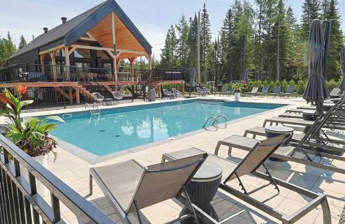 Shannon Ski Chalet | BLOOM - Luxe et Confort en forêt