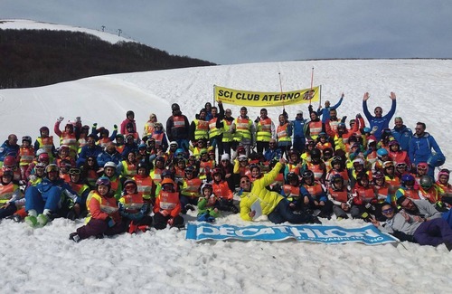 San Giovanni Teatino Apartment | Blu Bed