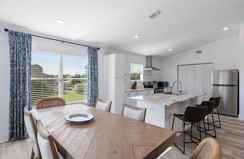 Southwind House | Blue Beak Bungalow Su