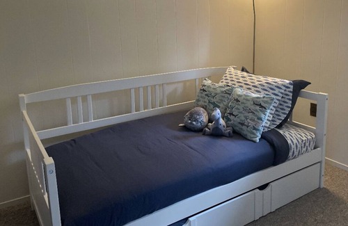 Inverness House | Blue Beauty Inverness, CA - Walk to Shell Beach