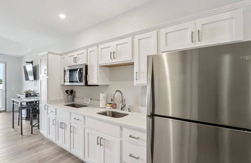 Lake Delton Apartment | Blue Birch Haven at Delton Grand - Waterfront
