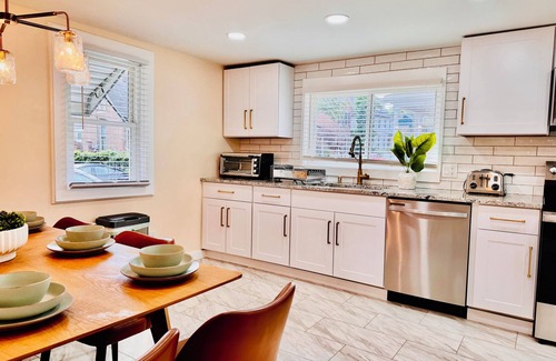 South Park House | Blue Bungalow, South Park, Oregon District, UD, MVH
