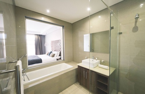 Moreleta Park Hotel | Blue Diamond Boutique Hotel