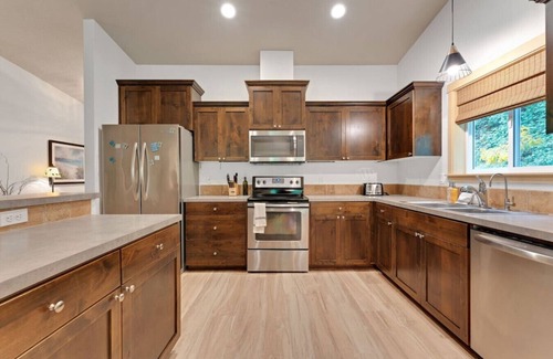 Neahkahnie Beach House | Blue Drift Escape Family Retreat