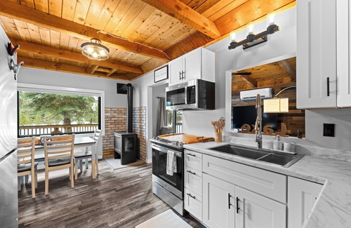 Tamarack Resort House | Blue Haven - Wooded, pet friendly home w/trailer parking, AC, and deck near lake