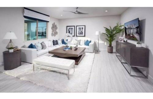 Roseville Villa | Blue Heaven