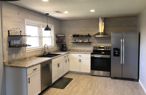 Mammoth Cave House | Blue Holler’s back entrance is 2 driveways down. Mammoth cave and Nolin near