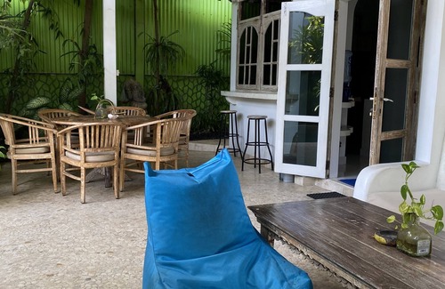 Kartika Plaza Villa | Blue Lagoon 5 bedroom Villa — 5 min from the beach!