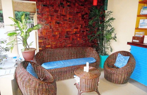 Puerto Princesa City Centre Hotel | Blue Lagoon Inn & Suites