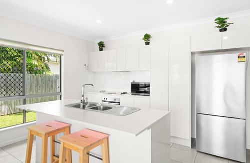 Trinity Beach House | Blue Lagoon Villa B