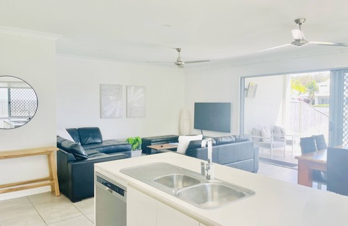 Trinity Beach House | Blue Lagoon Villa B