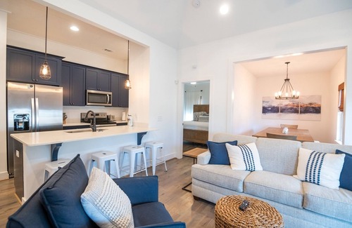 Tallassee House | Blue Moon | 3 Bed, 2 Bath