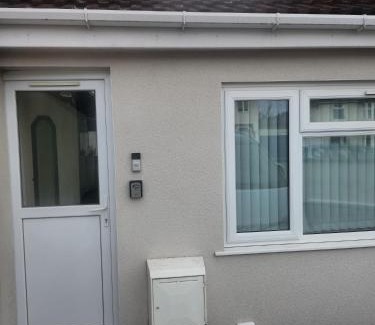 Cradley House | Blue Moon Ensuite