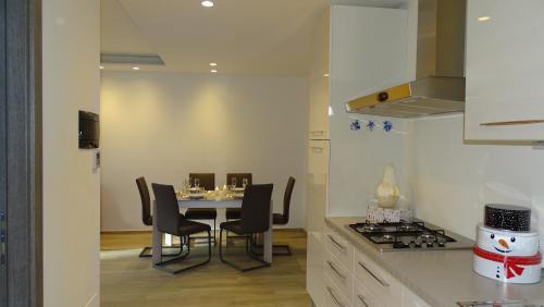 Aosta Apartment | Blue Moon - Via Parigi Apartments
