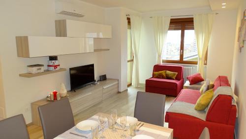 Aosta Apartment | Blue Moon - Via Parigi Apartments