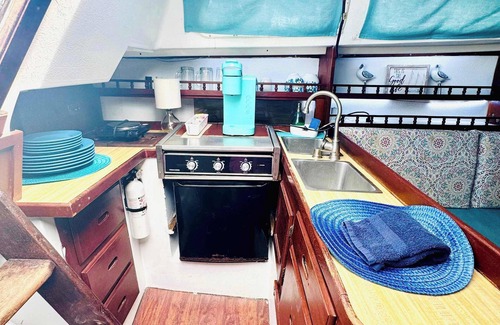 St. Augustine Boat Rental | Blue Oasis in Downtown St. Augustine ★