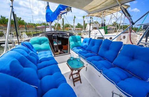 St. Augustine Boat Rental | Blue Oasis in Downtown St Augustine