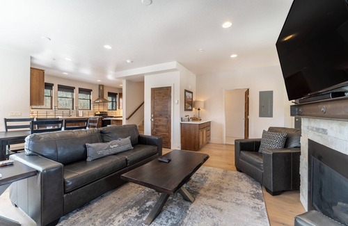 Silverthorne Apartment | Blue R Flats Bld 4 #101