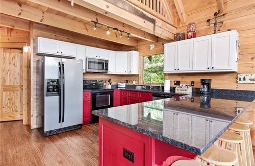 Marshall Cabin | Blue Ridge Bear Cabin