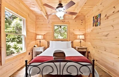 Marshall Cabin | Blue Ridge Bear Cabin - 2