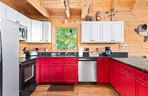 Marshall Cabin | Blue Ridge Bear Cabin - 2