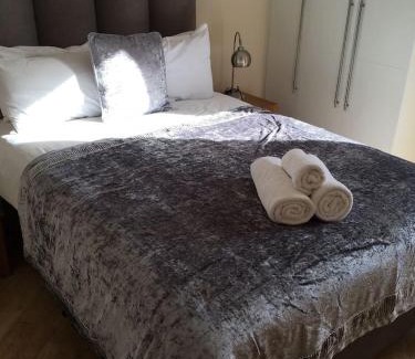 Woking Apartment | Blue Sky Apartments@The Centrium, Woking