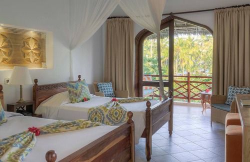 Kiwengwa Resort | Bluebay Beach Resort & Spa