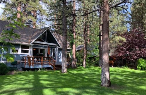 Winter Park House | BLUEBEARY PINES-PERFECT ESCAPE-PRIVATE HOT TUB-WALK to SKI SHUTTLES