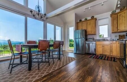 Lexington House | Blueberry Hill Cottage, Lexington Virginia, Blueberry Hill Cottage, Lexington Virginia