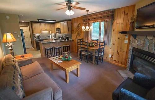 Banner Elk Condo | BlueGreen Blue Ridge Village | 1BR Villa