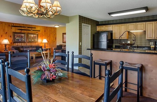 Banner Elk Condo | BlueGreen Blue Ridge Village | 2BR Villa