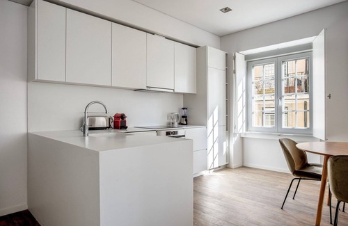 Chiado Apartment | Blueground | Chiado, fully equipped