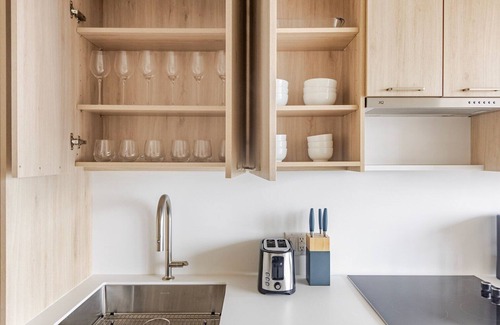 Clinton Hill Apartment | Blueground | Clinton Hill, pool, nr Fort Greene Park
