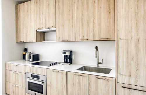 Clinton Hill Apartment | Blueground | Clinton Hill, rooftop pool, nr Pratt Institute