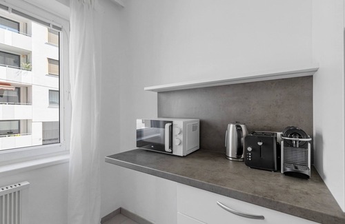 Hernals Apartment | Blueground | Hernals, view, nr Rathauspark