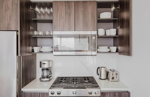 Historic Downtown Apartment | Blueground | Jersey City, EV charging, nr park