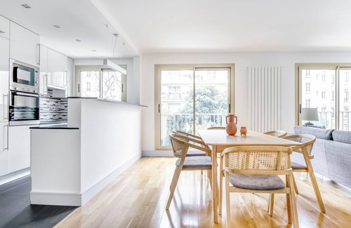 Quartier de la Goutte-d'Or Apartment | Blueground | Montmartre, furnished, elevator