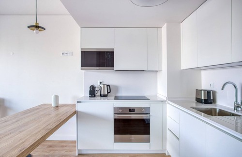 Olivais Apartment | Blueground | Olivais, fully furnished