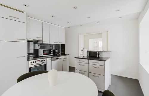 Seefeld Apartment | Blueground | Seefeld, w/d, elevator, nr Lake Zurich