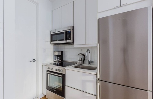 SoHo Apartment | Blueground | SoHo, washer, nr Washington Sq Park