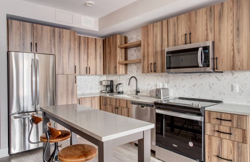 North Capitol Street Apartment | Blueground | Sursum Corda, rooftop, nr National Mall