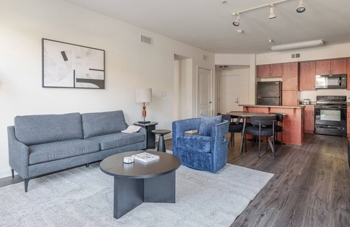 Union City Apartment | Blueground | Union City, pool, nr Don Castro Park