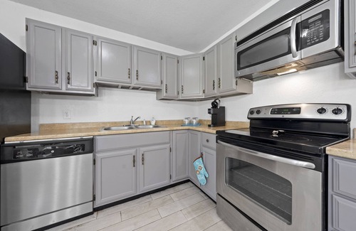 Waco House | Bluffs Retreat 15 min to Magnolia and Baylor University