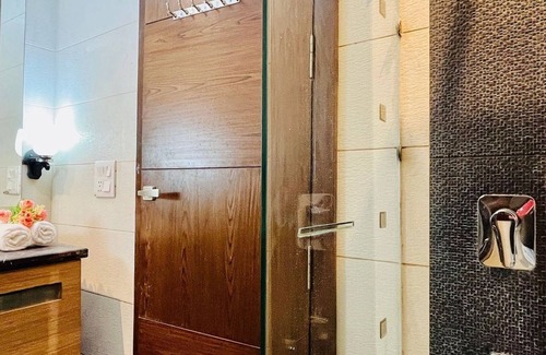 Greater Kailash Apartment | BluO Modern 1BHK - M Block Greater Kailash