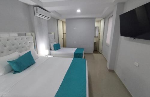 Marbella Cabin | Bm-17 Charming Cartagena Lodge with Shared Pool Terrace