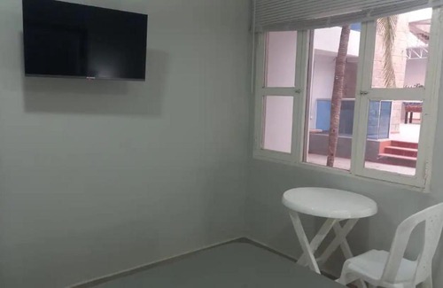 Marbella Cabin | Bm-6 room near the sea with air conditioning and WIFI