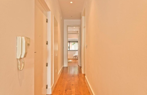 Sao Joao de Deus Apartment | BmyGuest - Campo Pequeno Terrace Apartment