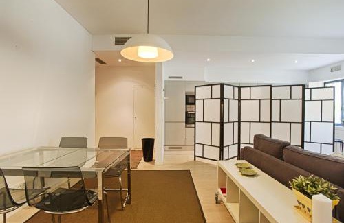 Santa Catarina Apartment | BmyGuest - Prestige Palace Apartment