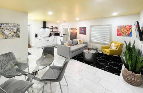 Donelson Apartment | BNA Bungalow