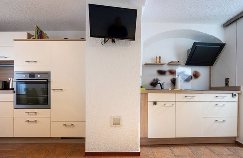 Frohburg House | Boardinghouse - temporary living